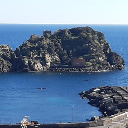 Casa Vacanze Rosa Aci Trezza Εξωτερικό φωτογραφία