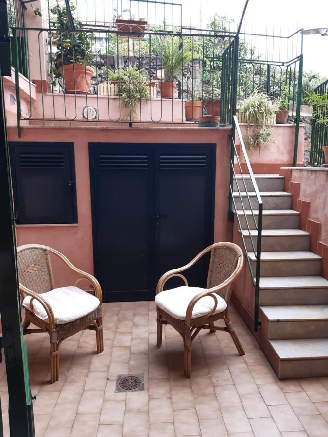 Casa Vacanze Rosa Aci Trezza Εξωτερικό φωτογραφία