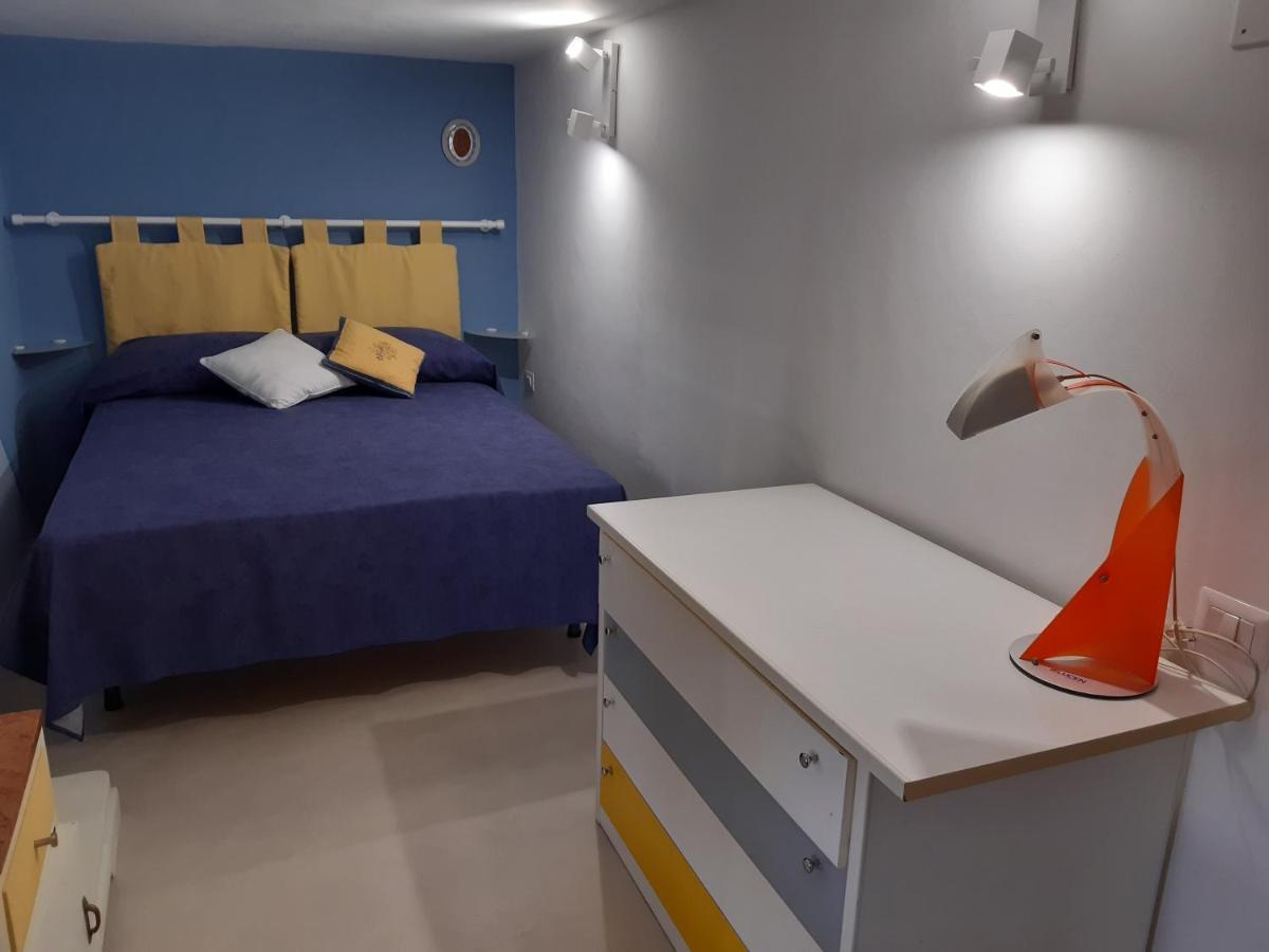 Casa Vacanze Rosa Aci Trezza Εξωτερικό φωτογραφία